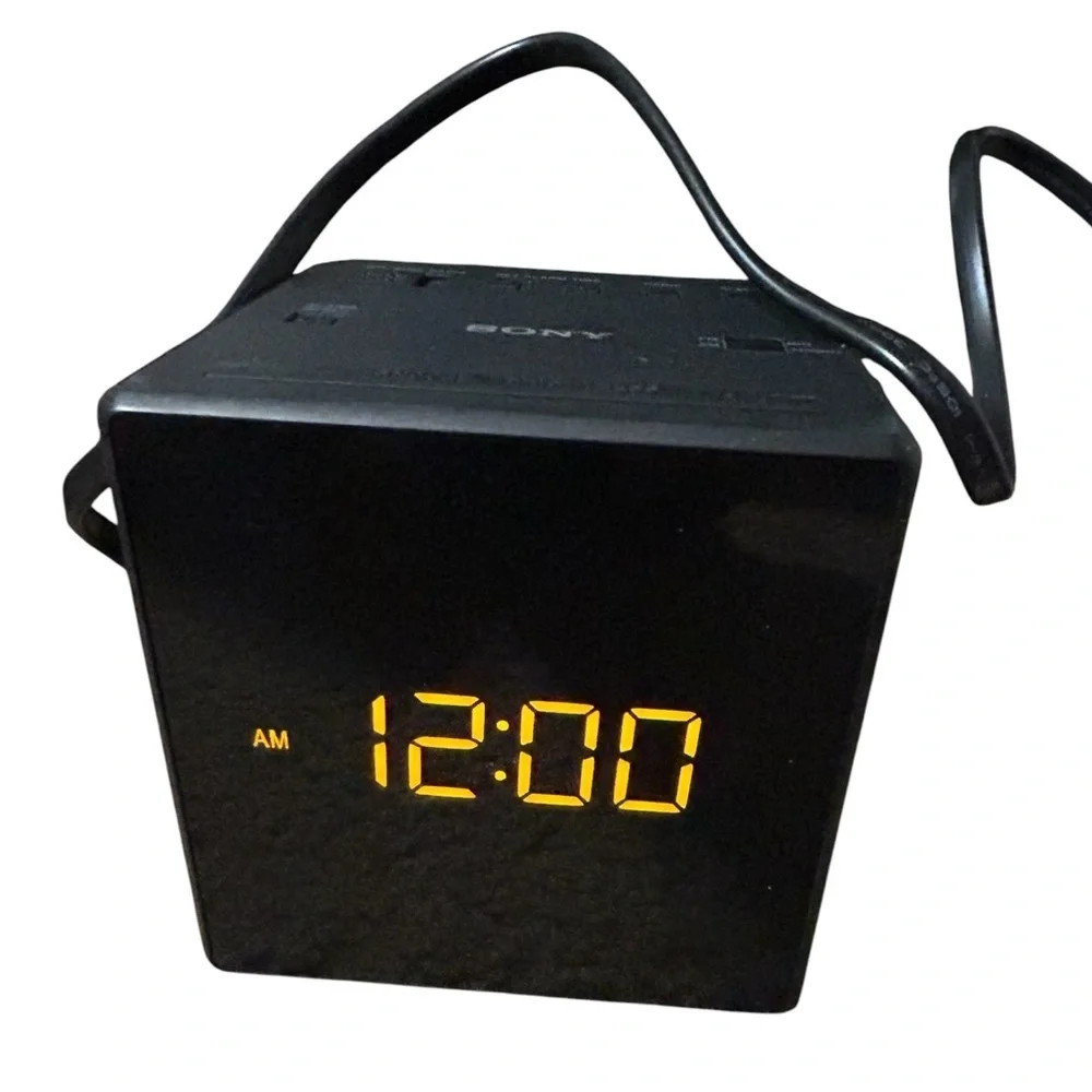 Tech Bundle Sony Alarm Clock UV Sanitizer SanDisk USB New